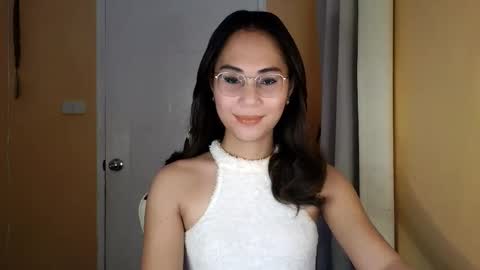 Snapshot of chelly4u69 chatting on 03-28-26, 01:49 chelly4u69 online show from 03-28-26, 01:49