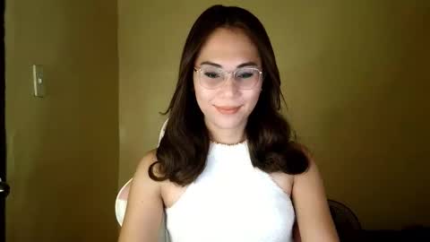 Snapshot of chelly4u69 chatting on 05-18-26, 04:07 chelly4u69 online show from 05-18-26, 04:07