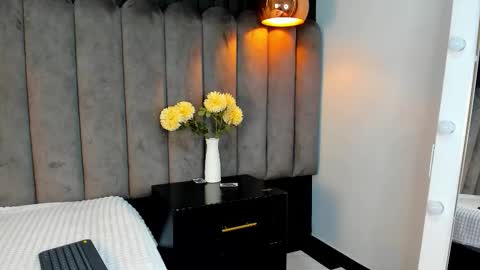 chelsea_bolton_ online show from 11-15-25, 12:23