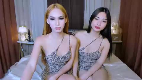 Snapshot of chelseariches chatting on 11-25-25, 08:09 Hello ur lovely Chelsea online show from 11-25-25, 08:09