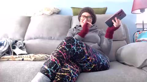 Snapshot of chelseasentra1 chatting on 10-29-25, 04:42 Chelsea online show from 10-29-25, 04:42