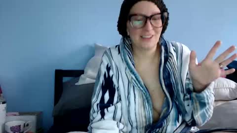 Snapshot of chelseasentra1 chatting on 11-16-25, 04:34 Chelsea online show from 11-16-25, 04:34