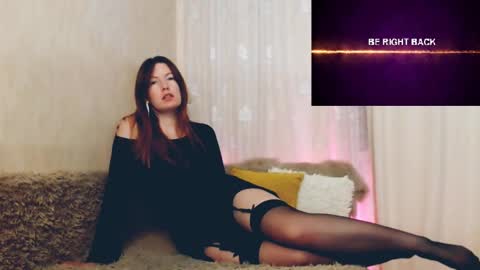 Snapshot of chelsey_rayne chatting on 03-11-25, 02:40 Instagram faroffland online show from 03-11-25, 02:40