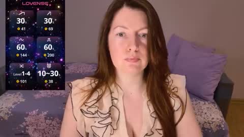 Snapshot of chelsey_rayne chatting on 12-21-25, 05:42 Instagram faroffland online show from 12-21-25, 05:42