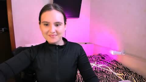 Snapshot of chelsyluxex chatting on 08-03-26, 10:21 Chelsy Luxe online show from 08-03-26, 10:21