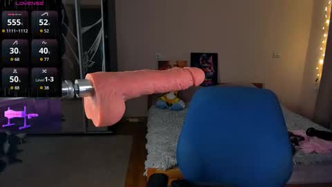 Snapshot of cherry__girl_ chatting on 11-03-25, 04:41 Emily online show from 11-03-25, 04:41