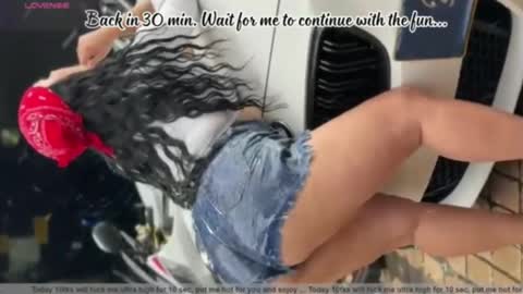 C H E R R Y  online show from 10-28-25, 10:19