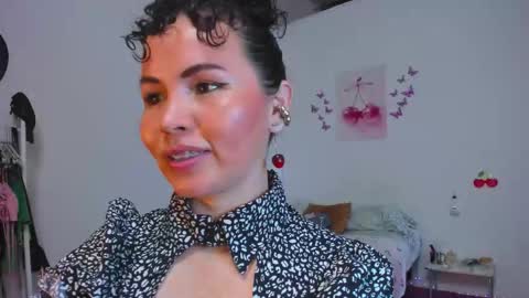 Snapshot of cherry_cute4u chatting on 10-18-25, 07:36 liana online show from 10-18-25, 07:36