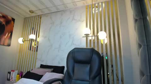 cherry online show from 03-11-25, 07:47