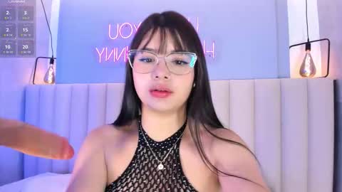 C H E R R Y  online show from 02-07-26, 10:30