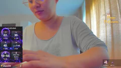 Snapshot of cherry_pie_69 chatting on 10-19-25, 07:31 mayra online show from 10-19-25, 07:31