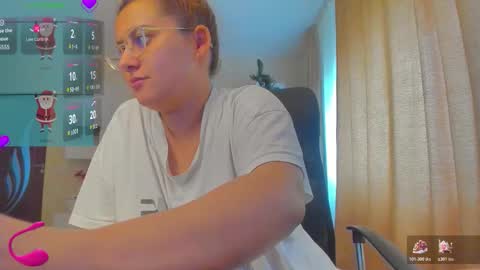 Snapshot of cherry_pie_69 chatting on 11-27-25, 09:11 mayra online show from 11-27-25, 09:11