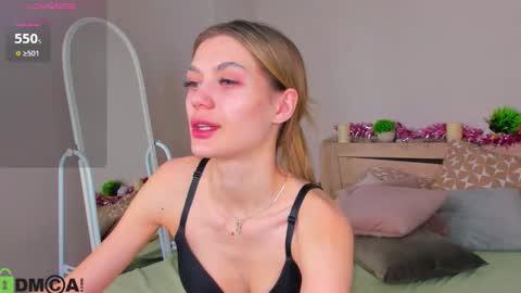 Snapshot of cherry_pr1ce chatting on 03-08-26, 11:52 cherry_pr1ce online show from 03-08-26, 11:52