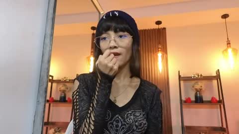 Snapshot of cherry_vixen_ chatting on 04-18-26, 06:01 Sery online show from 04-18-26, 06:01