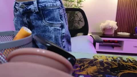 Snapshot of cherry_vixen_ chatting on 05-02-26, 06:35 Sery online show from 05-02-26, 06:35