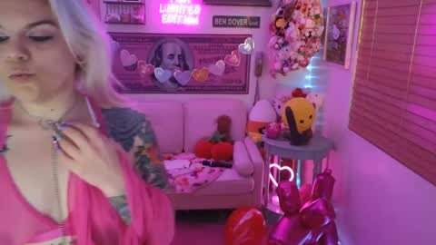 Snapshot of cherryb0mbb0mb chatting on 02-11-25, 07:12 CherryBombBomb online show from 02-11-25, 07:12