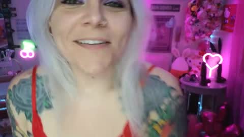 Snapshot of cherryb0mbb0mb chatting on 02-13-25, 07:03 CherryBombBomb online show from 02-13-25, 07:03