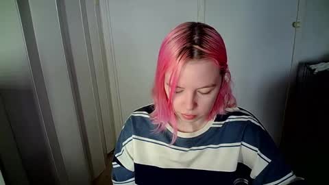 Snapshot of cherrybaby_0 chatting on 04-21-26, 07:36 cherrybaby_0 online show from 04-21-26, 07:36