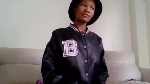 Cherryblossom2002 online show from 02-13-26, 12:12