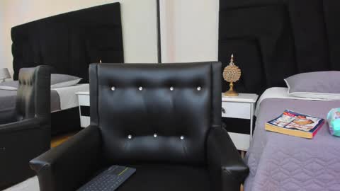 Cherry B online show from 01-15-25, 03:50