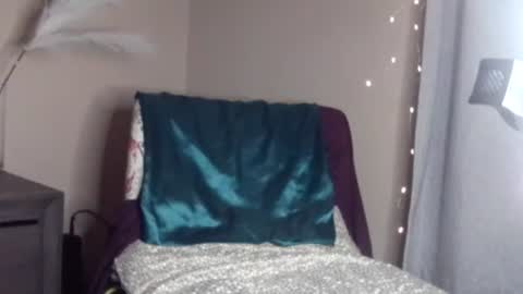 Snapshot of cherrygirlmilf chatting on 06-12-26, 04:44 Cherry milf xx online show from 06-12-26, 04:44