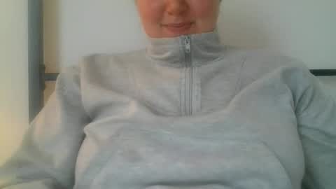 Snapshot of cherryjune chatting on 04-30-26, 04:57 CherryJune online show from 04-30-26, 04:57