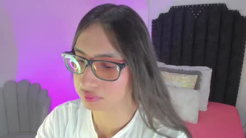 Cherry online show from 12-14-25, 01:38