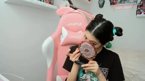 cherrycute666 online show from 02-11-25, 07:48