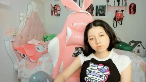 cherrycute666 online show from 10-11-25, 09:57
