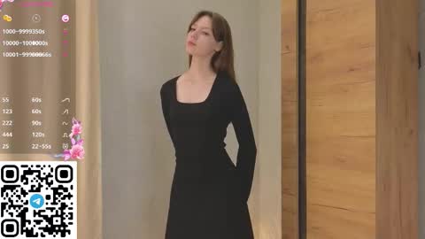 Snapshot of cherrymira chatting on 11-10-25, 05:23 Loise online show from 11-10-25, 05:23