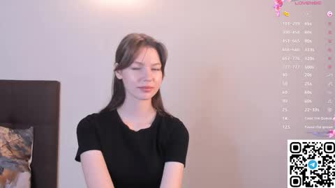 Snapshot of cherrymira chatting on 11-19-25, 05:24 Loise online show from 11-19-25, 05:24