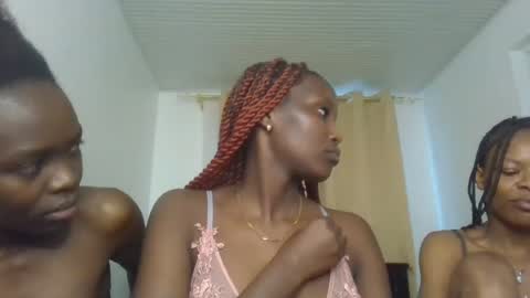 Snapshot of cherrymuffin1 chatting on 07-16-26, 02:56 Cherry online show from 07-16-26, 02:56