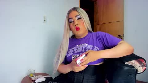 cherry hot online show from 01-10-26, 07:26