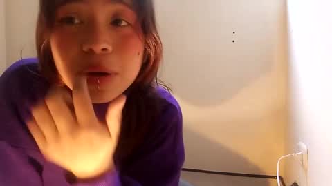 Snapshot of cherrywitchy chatting on 12-19-24, 09:38 Cherry online show from 12-19-24, 09:38