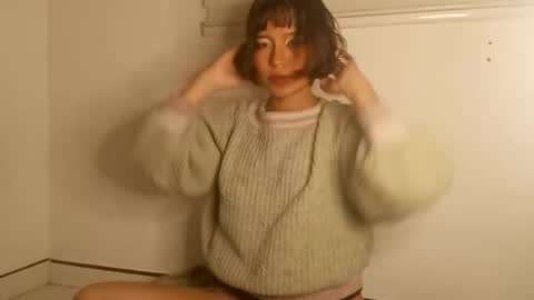 Snapshot of cherrywitchy chatting on 12-23-24, 01:08 Cherry online show from 12-23-24, 01:08