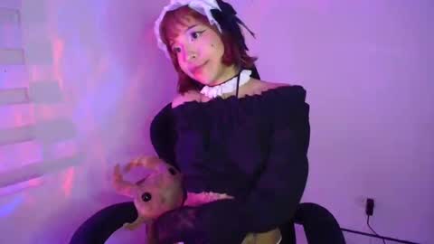 Snapshot of cherrywitchy chatting on 02-08-25, 04:47 Cherry online show from 02-08-25, 04:47