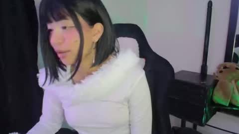 Snapshot of cherrywitchy chatting on 02-22-25, 07:01 Cherry online show from 02-22-25, 07:01