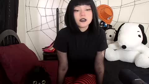 Snapshot of cherrywitchy chatting on 10-03-25, 03:31 Cherry online show from 10-03-25, 03:31