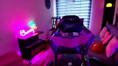 cherry online show from 03-18-26, 05:05