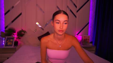 cherryylulu online show from 09-18-25, 06:48