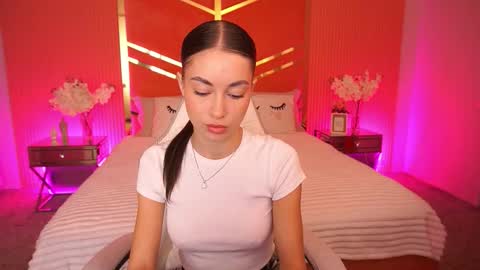 cherryylulu online show from 10-15-25, 07:30