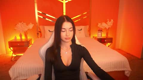 cherryylulu online show from 10-28-25, 08:29