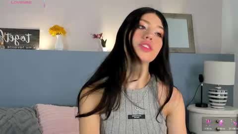 cheryelfox online show from 09-18-25, 08:33