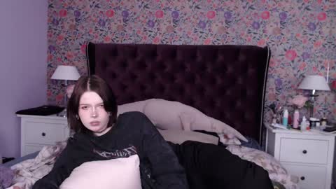 amelia online show from 01-23-25, 12:25