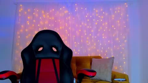 Snapshot of cherylbutler chatting on 12-14-24, 10:39 Cheryl online show from 12-14-24, 10:39