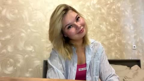 Snapshot of cherylespagnuolo chatting on 06-21-26, 05:48 Bianca online show from 06-21-26, 05:48