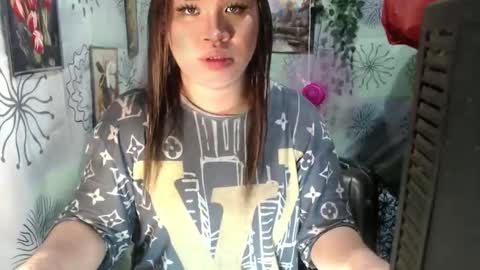 chescahotxxxl online show from 02-11-25, 05:37