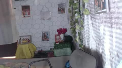 chescahotxxxl online show from 11-10-25, 11:15