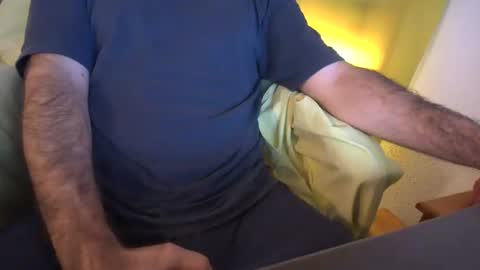 Ches Long online show from 10-11-25, 01:09