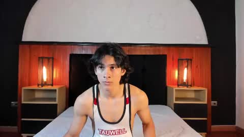 Snapshot of cheys_mast chatting on 06-29-26, 07:58 Cheys online show from 06-29-26, 07:58